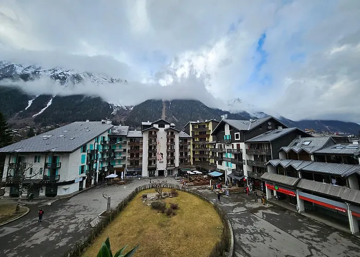 Cozy Chamonix Ski Studio With Mountain Views